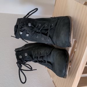 Steve Madden black lace up booties